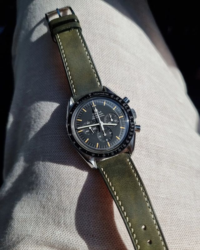 "Lagoon" Watch Strap in Chamois // Olive