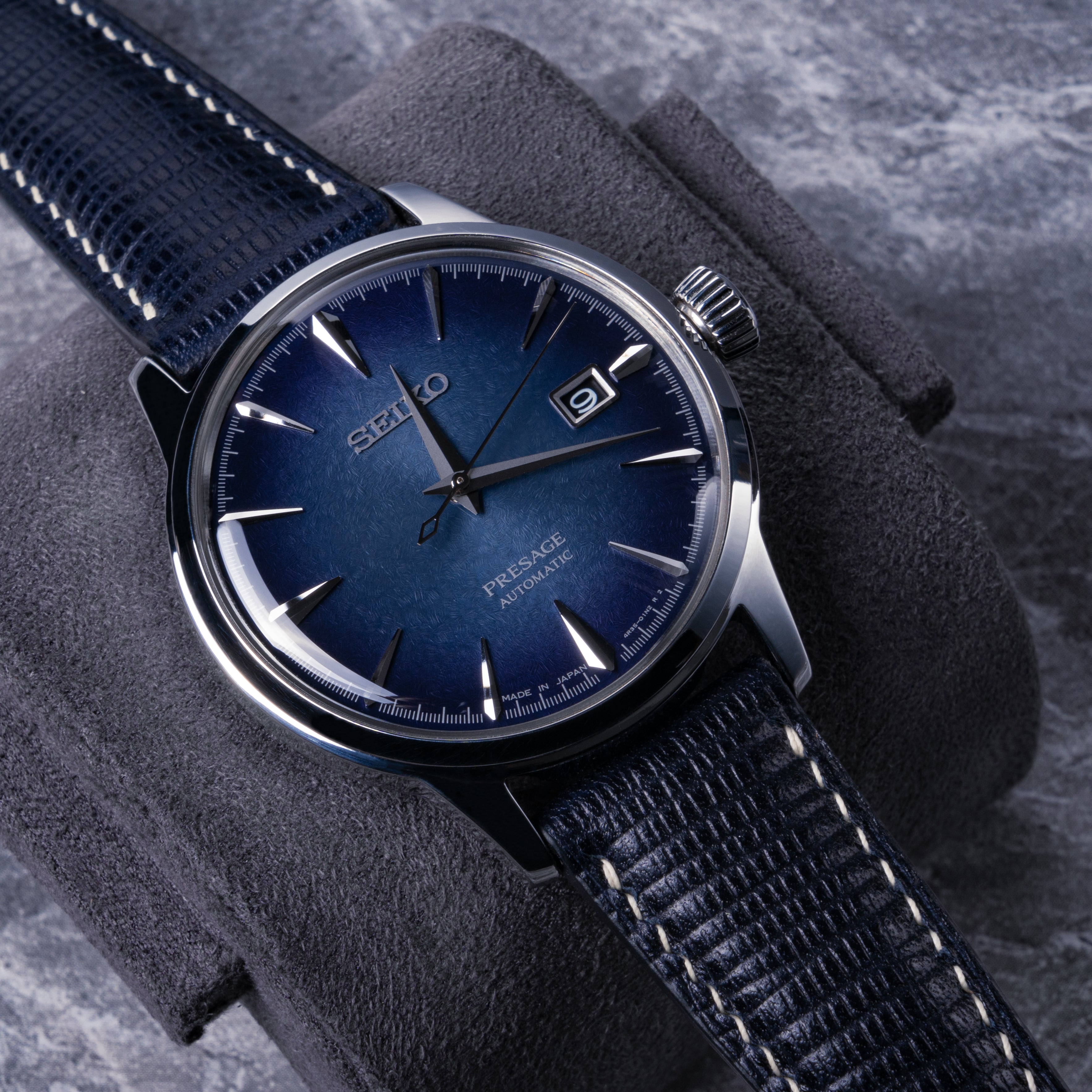 "Plateau" Watch Strap in Bahrain // Navy