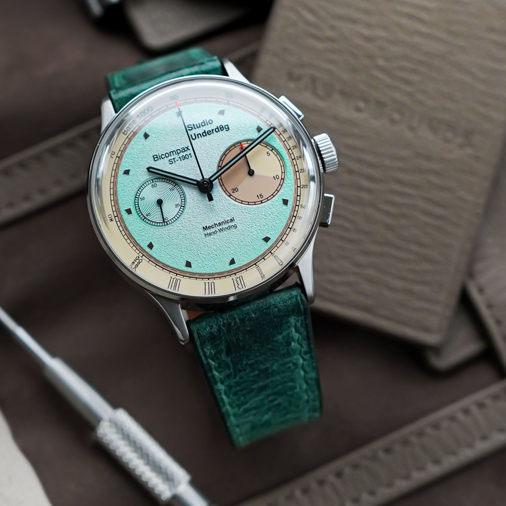"Lagoon" Watch Strap in Crazy Cow // Pineneedle