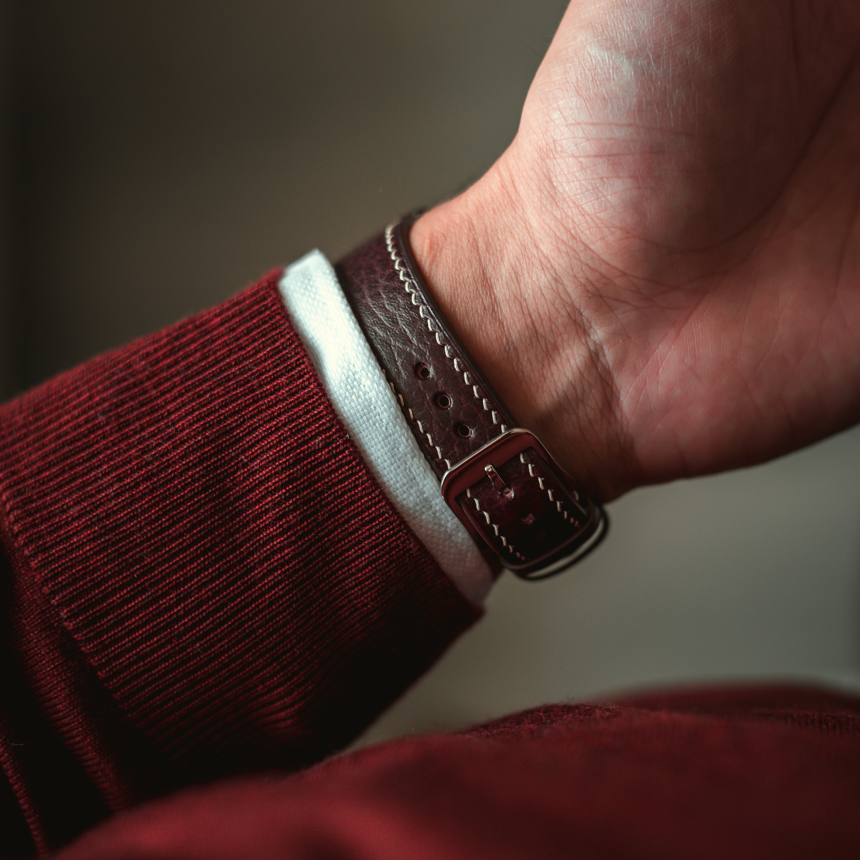 "Lagoon" Watch Strap in Dollaro // Burgundy