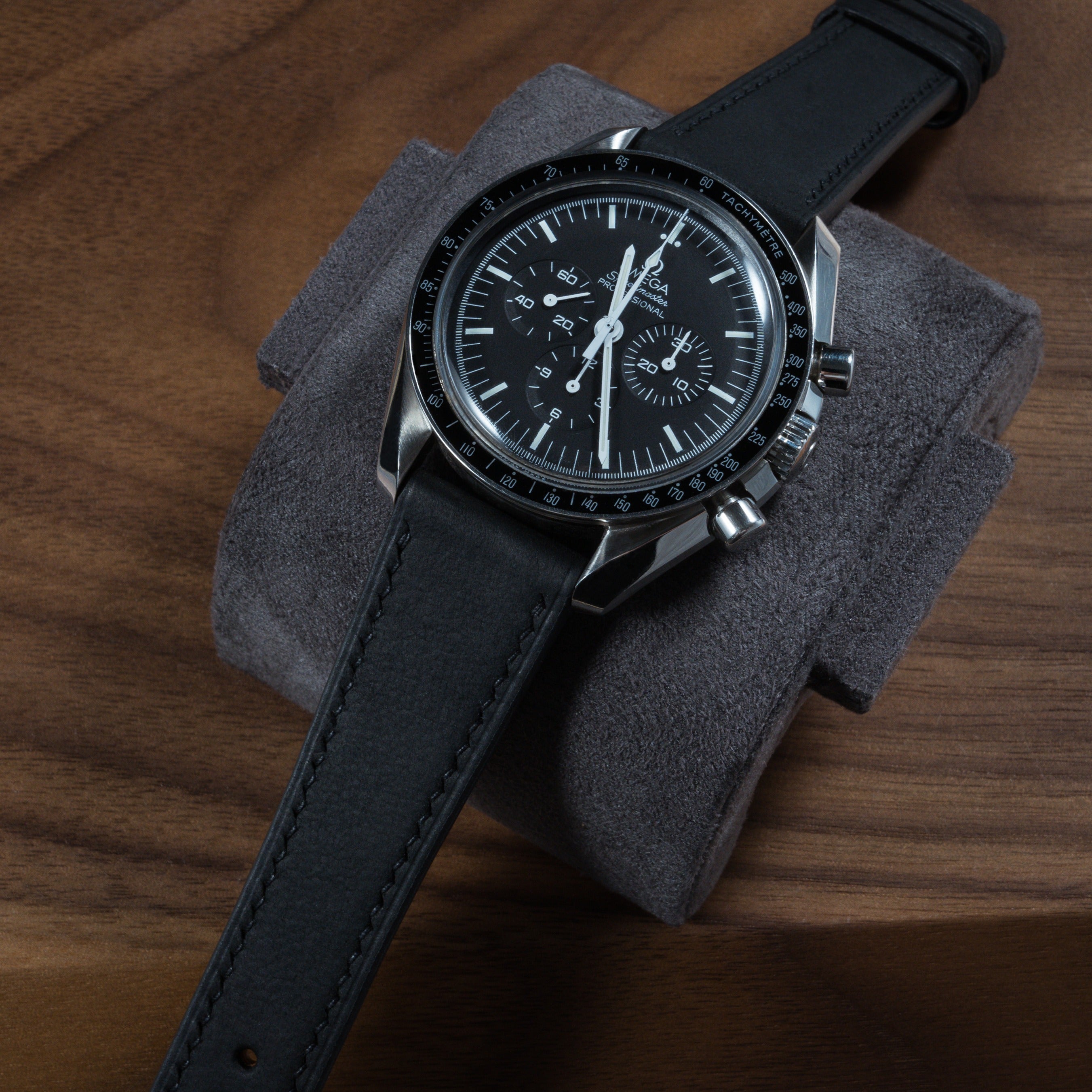"Lagoon" Watch Strap in Chamois // Ebony