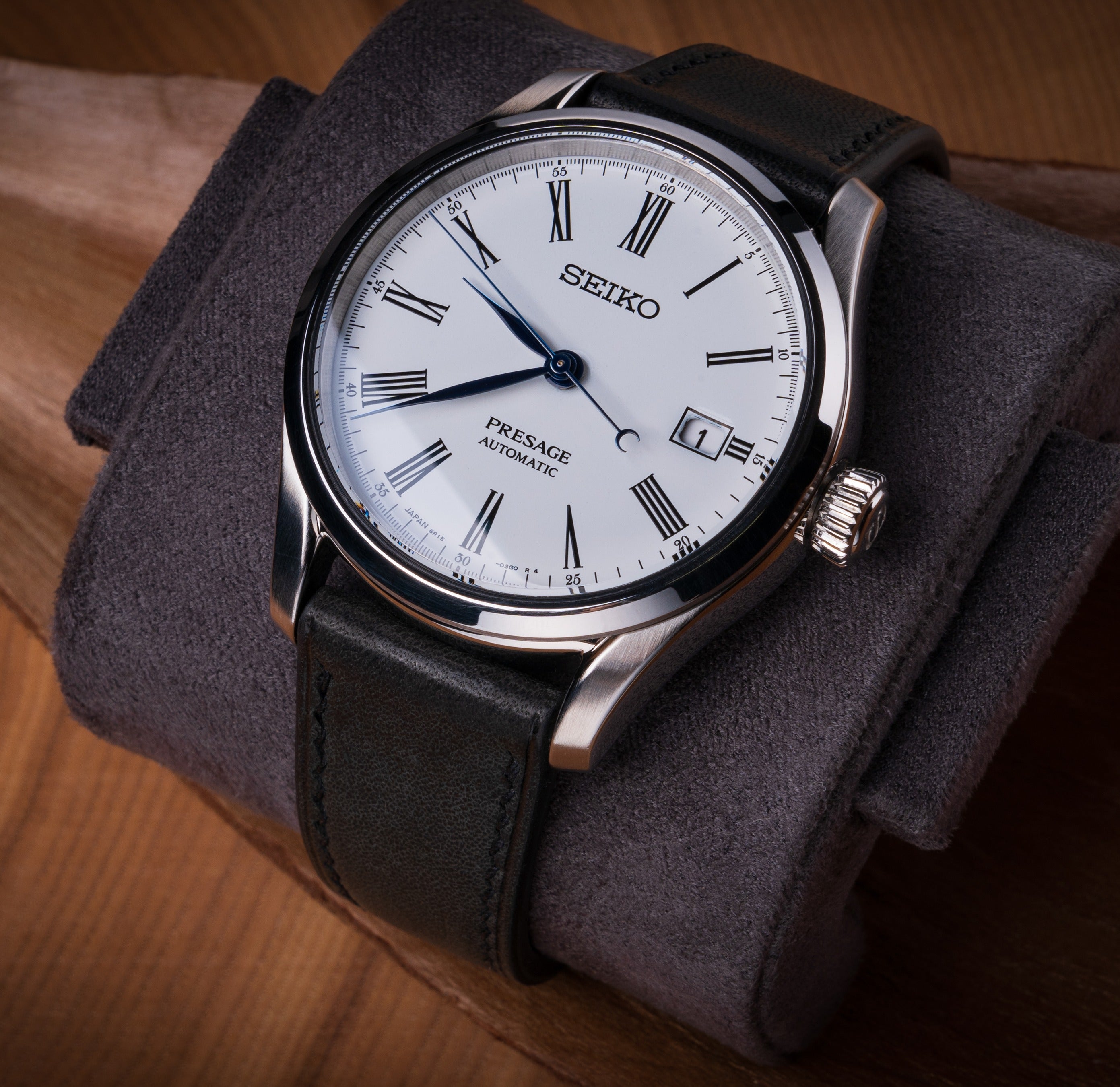"Lagoon" Watch Strap in No Fin // Nero